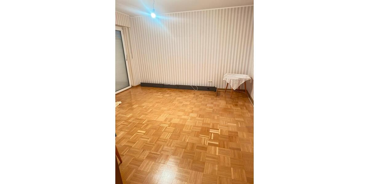 Etagenwohnung Ennigerloh - 5 Zimmer, 128 m&sup2;, 1.600&euro; | Angebot:27609159
