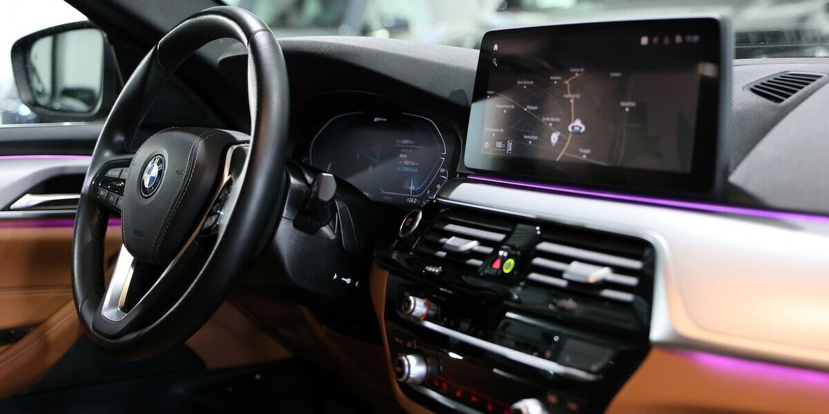 BMW 530e Touring INNOVATION / GREY & BROWN / LASER 80.000 km 29.995 &euro; Hamm 59077