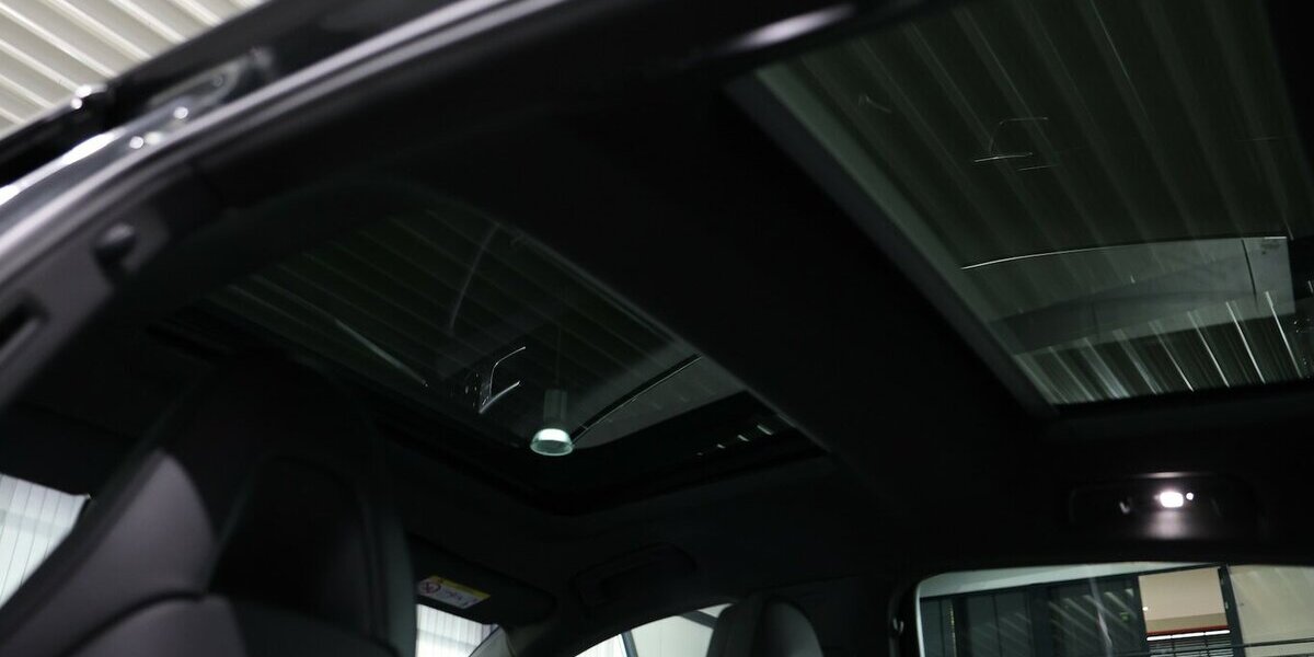 Porsche Panamera 4S E-Hybrid / PANORAMA / NEU 163000EURO 117.000 km 74.777 &euro; Hamm 59077