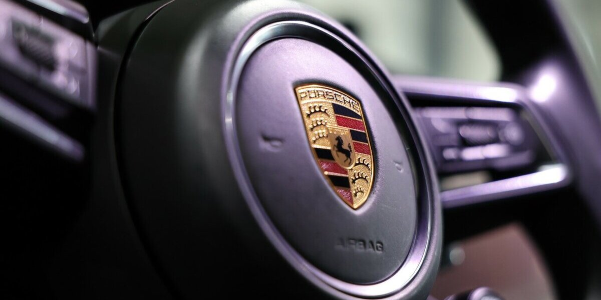 Porsche Panamera 4S E-Hybrid / PANORAMA / NEU 163000EURO 117.000 km 74.777 &euro; Hamm 59077